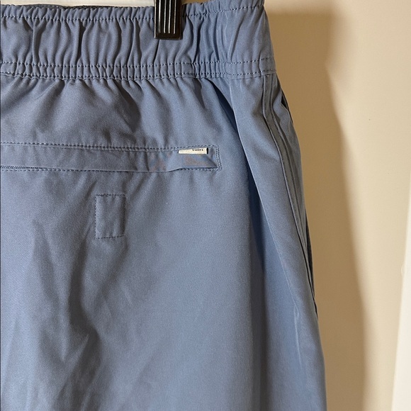 Vuori Men’s Banks Shorts XL Light Blue Lightweight Stretch Athletic Gym V330 - Picture 6 of 12
